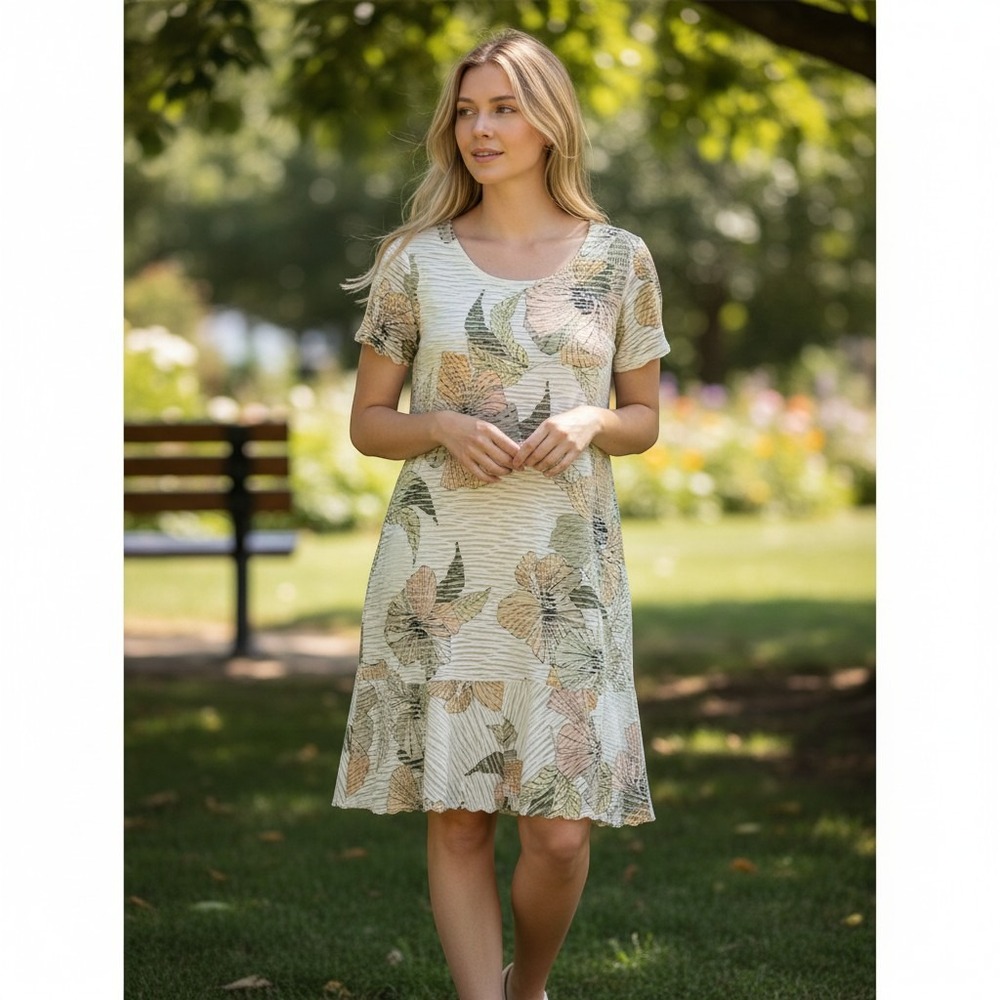 Nicole Miller Studio Floral Shift Dress Womens 6 Cream Short Sleeve Ruffle‎ Hem
